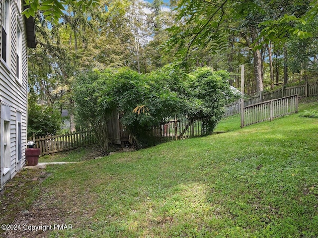7714 Cherry Valley Rd, Delaware Water Gap, PA 18327 - view of yard featuring a fenced backyard