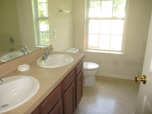 2113 Dorset Ct, Bushkill, PA 18324 - bathroom featuring toilet and double vanity