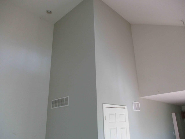 2113 Dorset Ct, Bushkill, PA 18324 - view of laundry room