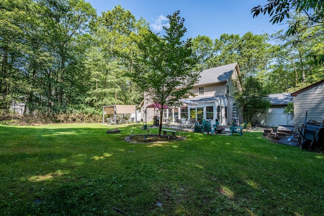 9 Hickory Dr, East Stroudsburg, PA 18301 - view of grassy yard with a patio area