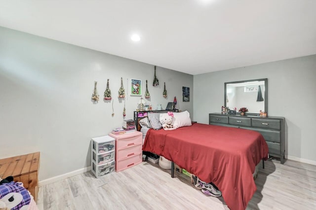 5117 Hounds Ear Rd, Tobyhanna, PA 18466 - bedroom with light wood-style flooring and recessed lighting