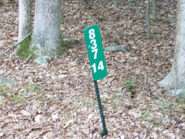 Listing photo 3 for LOT837 Dover Dr, Bushkill PA 18324