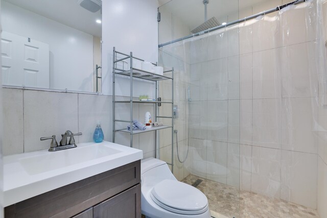 7042 Vista Dr, Tobyhanna, PA 18466 - bathroom with a tile shower and vanity