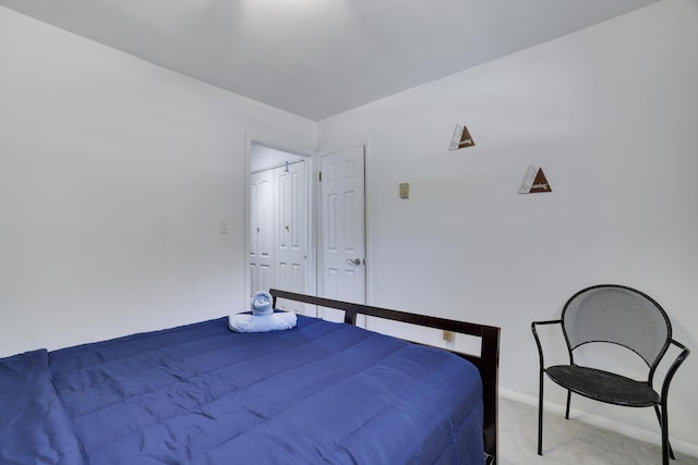 7042 Vista Dr, Tobyhanna, PA 18466 - bedroom featuring carpet and baseboards
