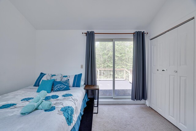 7042 Vista Dr, Tobyhanna, PA 18466 - carpeted bedroom featuring a closet and access to outside