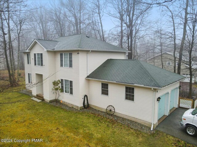 Listing photo 3 for 2852 Oak View Ln, Tobyhanna PA 18466