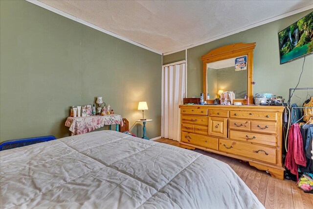 213 N St Fran Cabrini Ave, Scranton, PA 18504 - bedroom featuring wood finished floors and ornamental molding