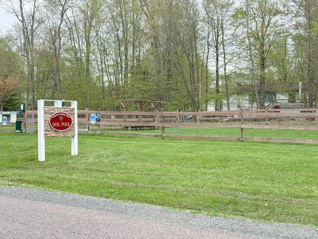 4751 Brentwood Dr, Tobyhanna, PA 18466 - view of home's community