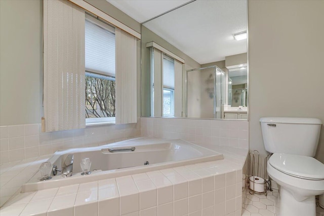 2181 Oak Hill Dr, Buck Hill Falls, PA 18323 - full bath with a whirlpool tub, toilet, and a shower stall