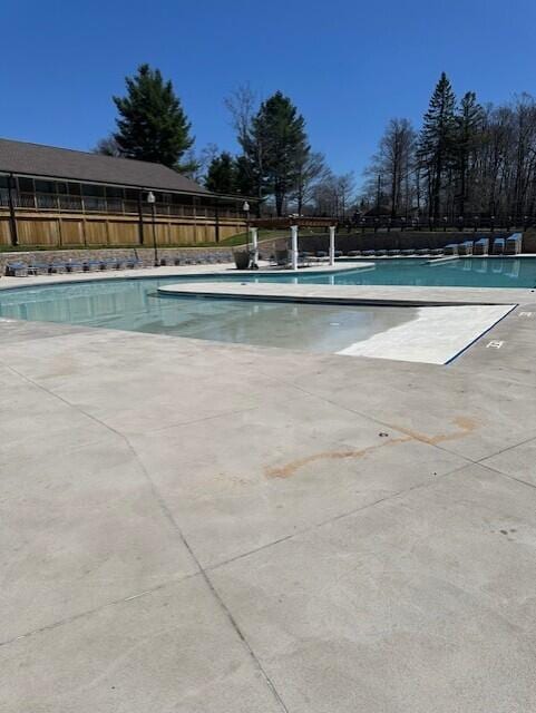 8192 Elk Ct, Tobyhanna, PA 18466 - pool featuring fence
