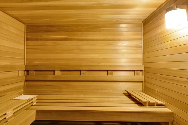 5194 S Hamilton S, Saylorsburg, PA 18353 - relaxing sauna with wood walls