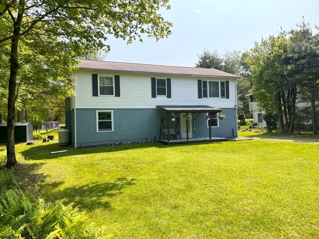 20 Occoquan Trl, Albrightsville, PA 18210 - rear view of property featuring a yard