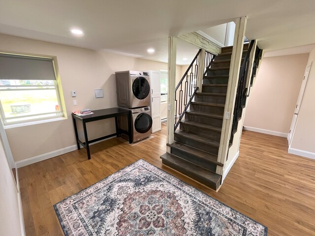 20 Occoquan Trl, Albrightsville, PA 18210 - staircase with stacked washer / dryer, baseboards, wood finished floors, and recessed lighting