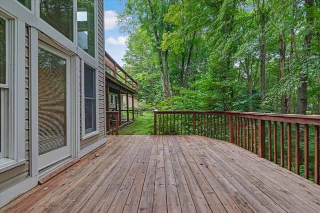 4018 Manor Dr, Stroudsburg, PA 18360