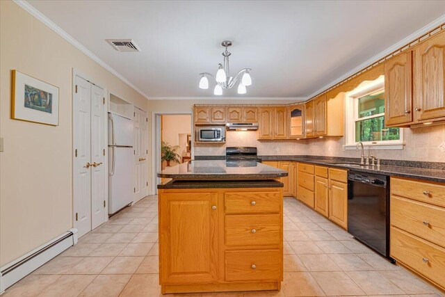 4018 Manor Dr, Stroudsburg, PA 18360