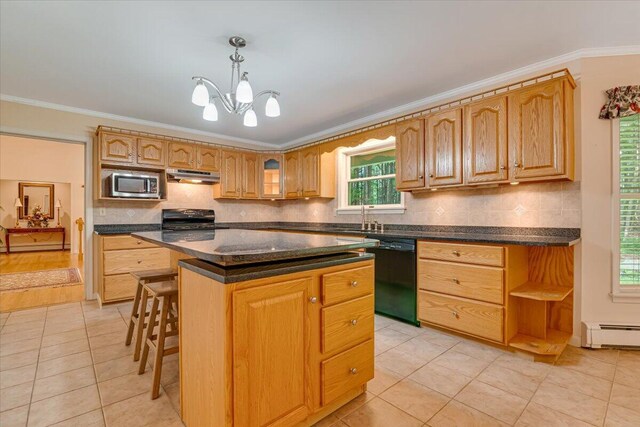 4018 Manor Dr, Stroudsburg, PA 18360
