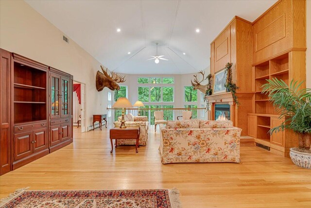 4018 Manor Dr, Stroudsburg, PA 18360