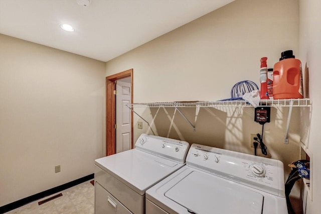 clothes washing area featuring laundry area, visible vents, baseboards, separate washer and dryer, and recessed lighting