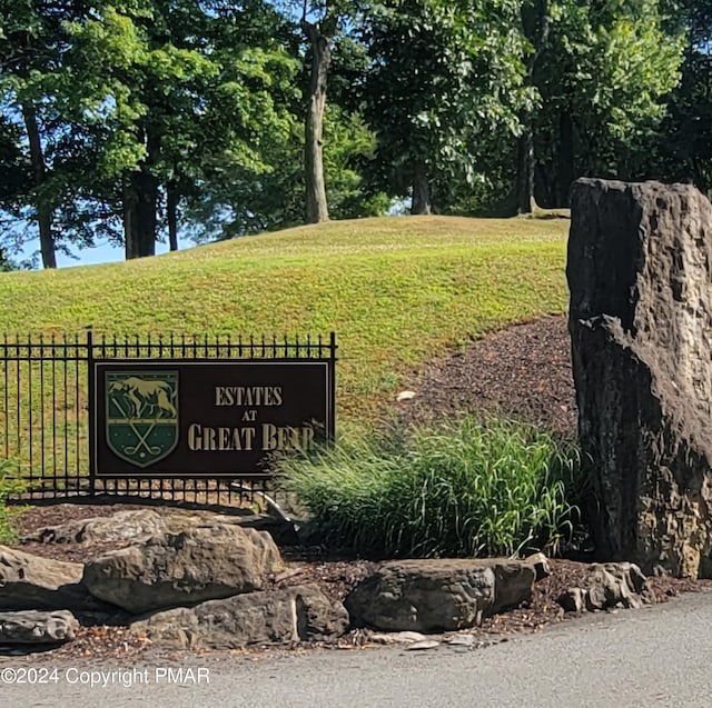 361 Great Bear Way Rd, East Stroudsburg, PA 18302 - community sign with fence and a yard