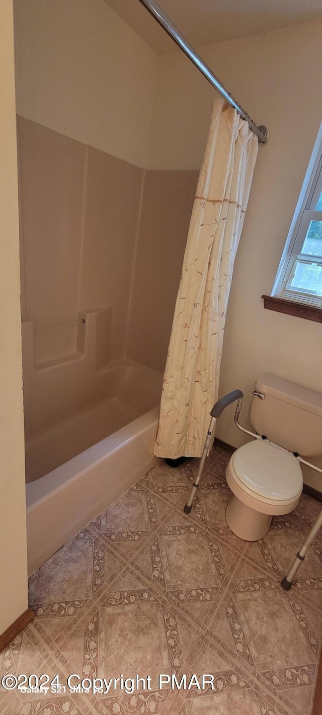 361 Great Bear Way Rd, East Stroudsburg, PA 18302 - bathroom featuring toilet, tile patterned floors, and curtained shower