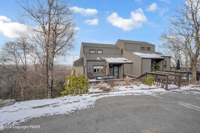 Listing photo 2 for 276 Overlook Way, Tannersville PA 18372