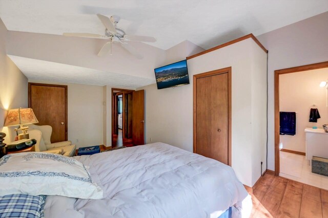 115 Alpine Ct, Pocono Pines, PA 18350 - bedroom with light wood finished floors and a ceiling fan