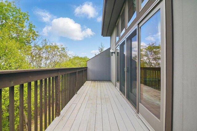 298 Overlook Way, Tannersville, PA 18372 - view of wooden deck