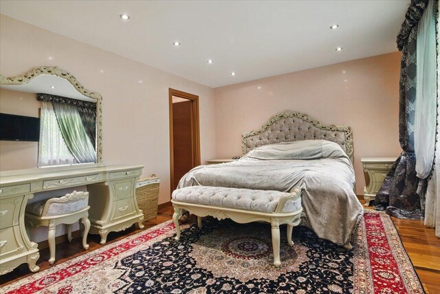 298 Overlook Way, Tannersville, PA 18372 - bedroom with wood finished floors and recessed lighting