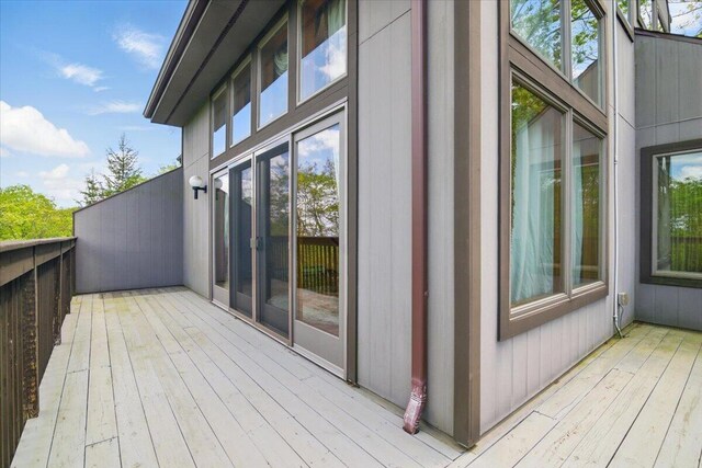 298 Overlook Way, Tannersville, PA 18372 - view of wooden deck