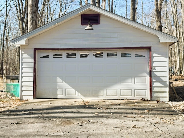 view of detached garage