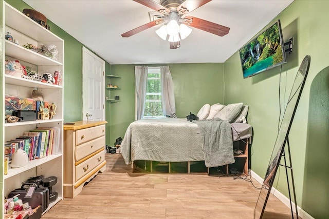 3405 Masons Ln, East Stroudsburg, PA 18302 - bedroom with light wood-style flooring and ceiling fan