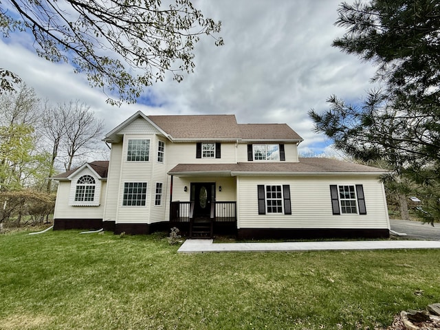 view of front of house with a front yard