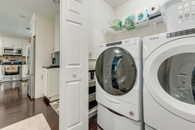 106 Legends Ct, East Stroudsburg, PA 18302 - laundry room with washing machine and dryer and dark wood-style floors