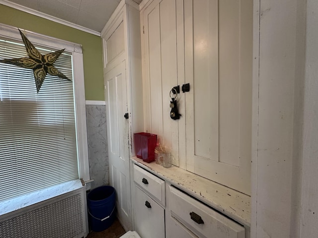 846 Thomas St, Stroudsburg, PA 18360 - detailed view of ornamental molding
