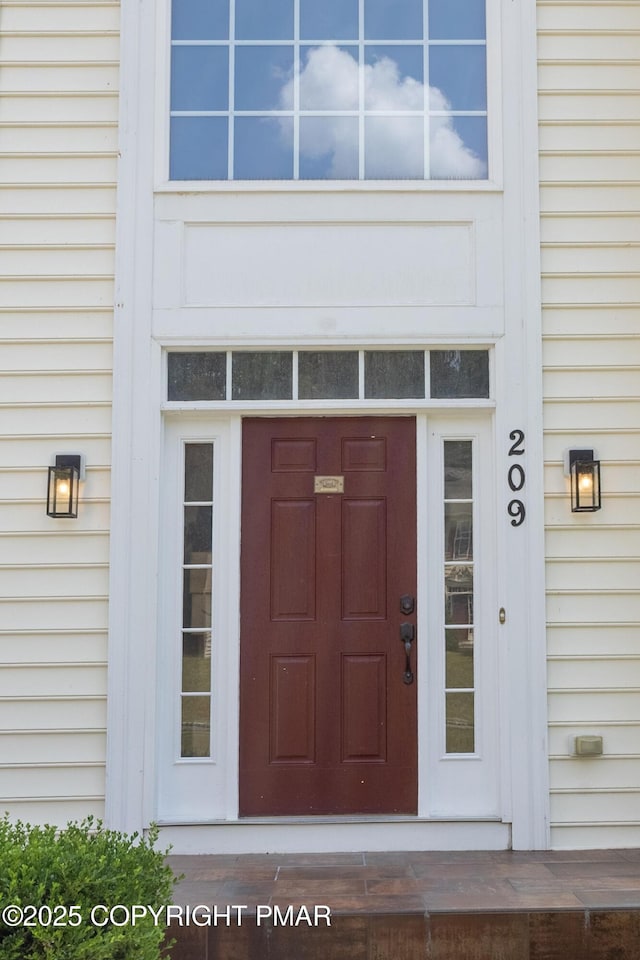 209 Daffodil Dr, East Stroudsburg, PA 18301 - photo 2