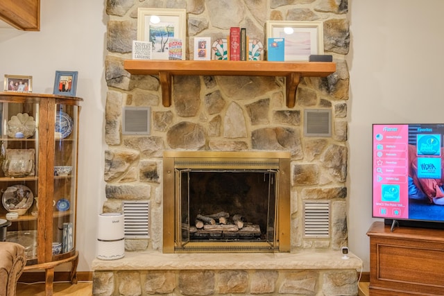 113 Larsen Ln, Cresco, PA 18326 - detailed view of a stone fireplace