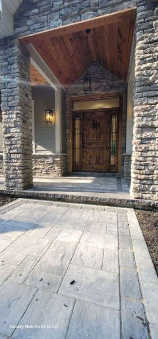 2210 White Oak Trl, Pocono Pines, PA 18350 - entrance to property with stone siding