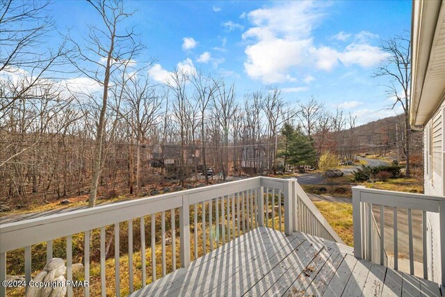 120 St Andrews Dr, Bushkill, PA 18324 - view of wooden deck