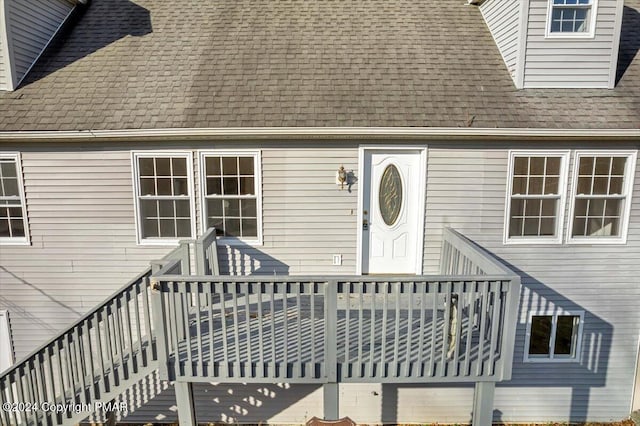 120 St Andrews Dr, Bushkill, PA 18324 - doorway to property with a shingled roof