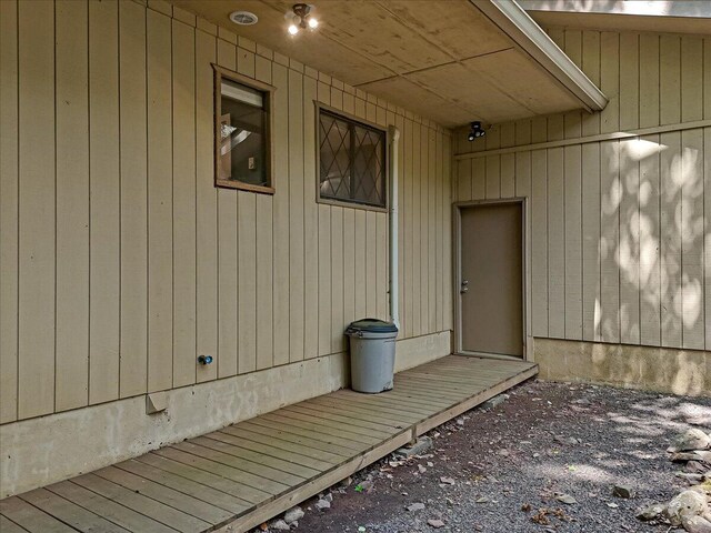 171 Flintlock Trl, Pocono Pines, PA 18350 - bedroom featuring wood finished floors, recessed lighting, and baseboards