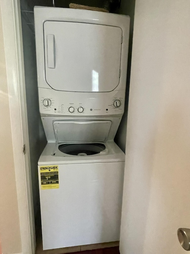 5144 Hounds Ear Rd, Tobyhanna, PA 18466 - washroom with stacked washer and dryer and laundry area