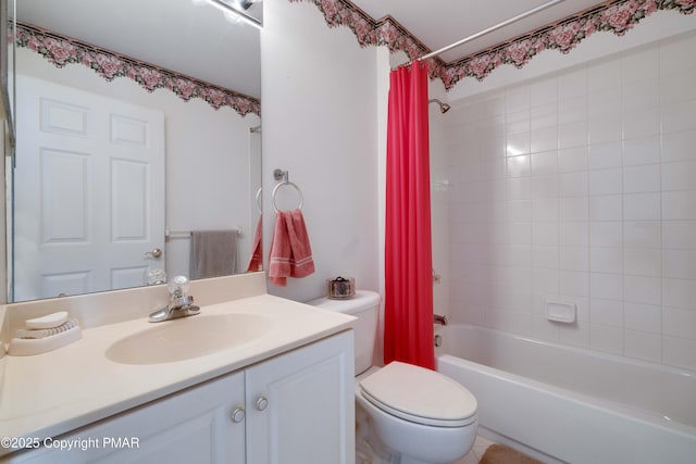 full bathroom with shower / bath combination with curtain, vanity, and toilet