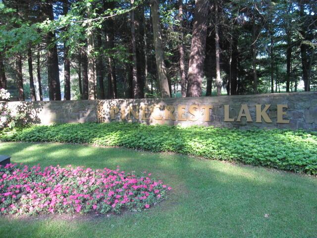 1218 Clymer Ln, Pocono Pines, PA 18350 - view of community sign