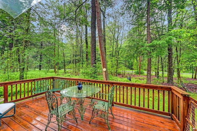 1218 Clymer Ln, Pocono Pines, PA 18350 - deck with outdoor dining area
