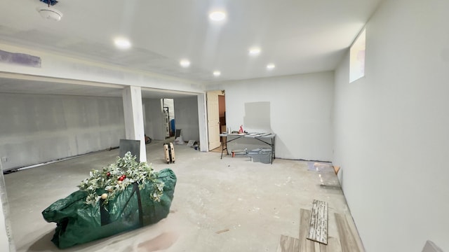 2292 Bismark Rd, Blakeslee, PA 18610 - finished below grade area featuring recessed lighting