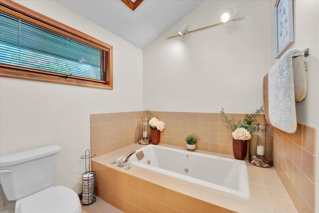 96 Wolf Hollow Rd, Lake Harmony, PA 18624 - full bath with vaulted ceiling, toilet, and a tub with jets