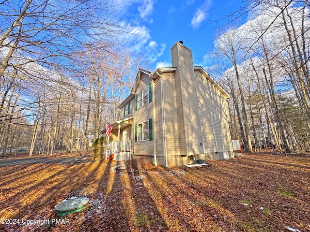 view of home's exterior