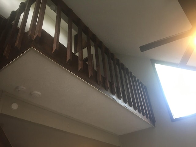 1148 Country Place Dr, Tobyhanna, PA 18466 - view of staircase