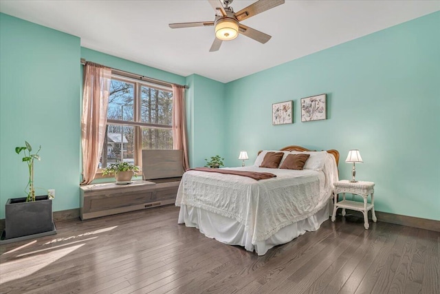 115 Ridgewood Ln, Hawley, PA 18428 - bedroom featuring hardwood / wood-style floors, baseboards, and a ceiling fan