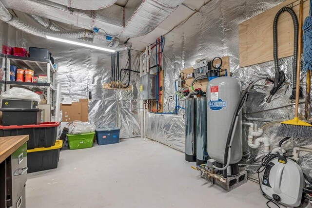 115 Ridgewood Ln, Hawley, PA 18428 - utilities with electric panel